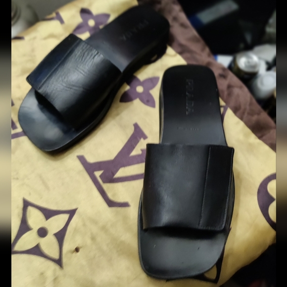 Prada leather slides - Picture 6 of 8